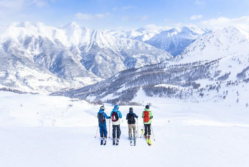 Ski entre amis sur le domaine skiable de Serre Chevalier