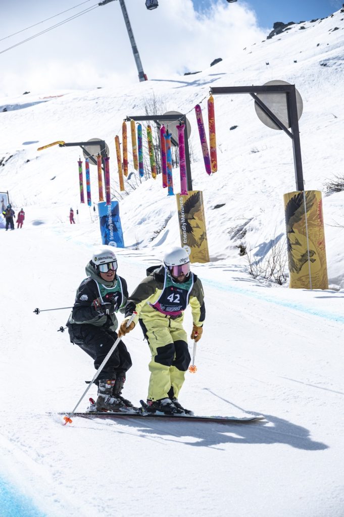 Complètement à la Masse