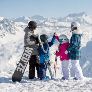 Famille qui a loué son matériel de ski chez Skimium