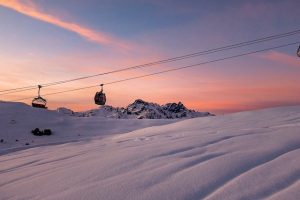 Télécabine du domaine skiable de l'Alpe d'Huez